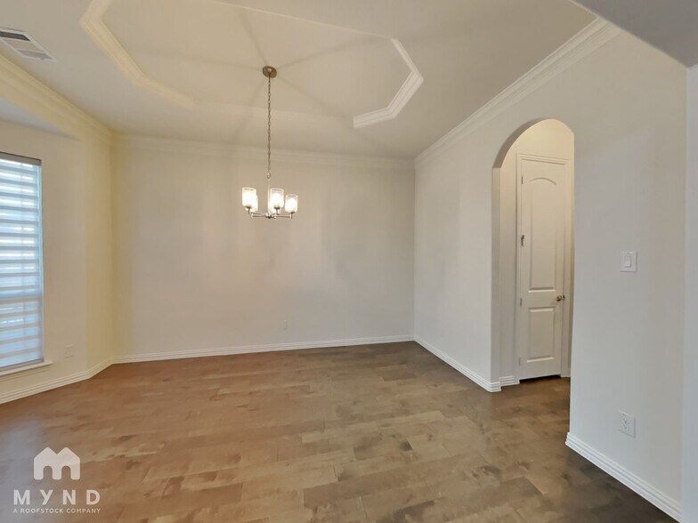 Building Photo - 6022 Painswick Dr