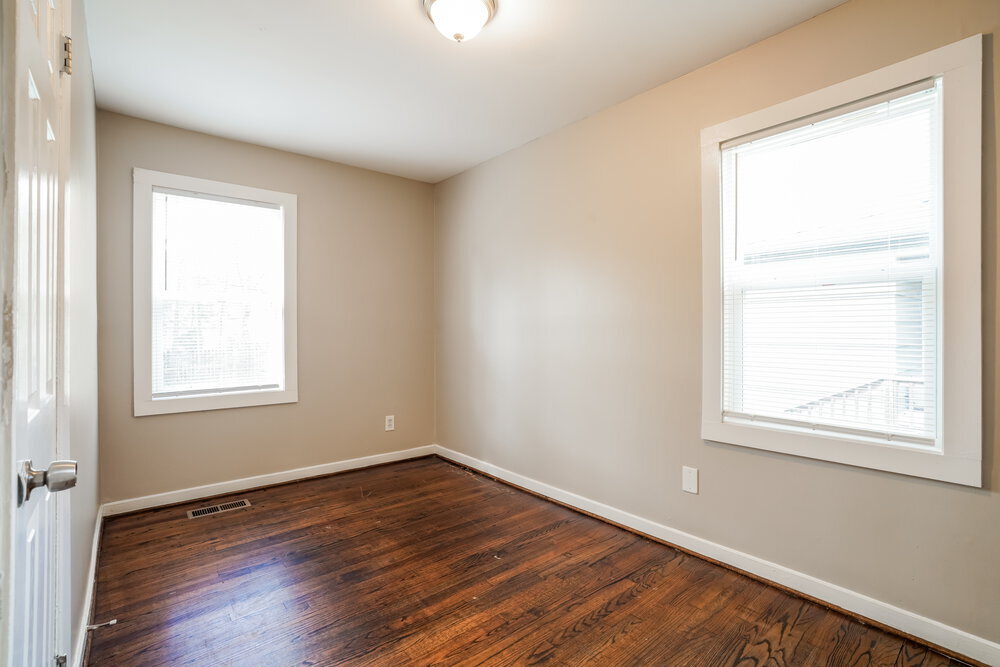 Building Photo - 1340 5th Pl NW