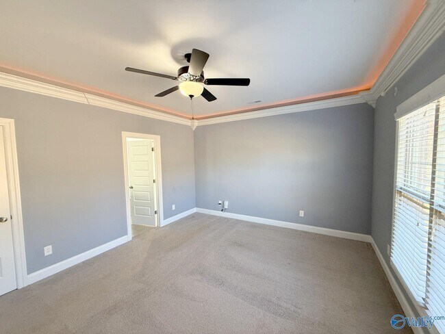 Building Photo - 218 Woodgrove Dr