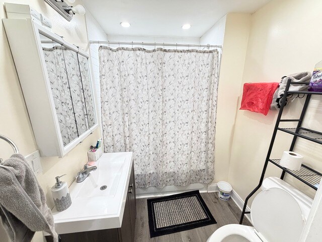 Building Photo - 2817 N Clybourn Ave