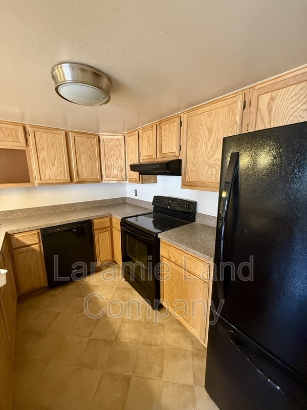 Building Photo - 1227 Downey St