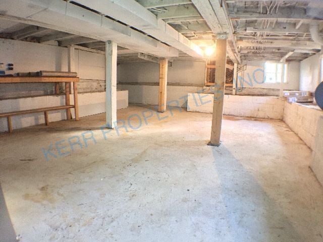 Building Photo - 5025 SE Knapp St