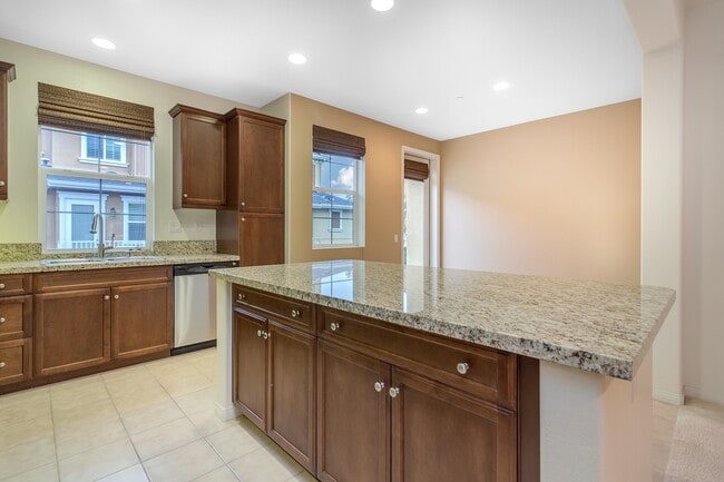 Building Photo - Live in Luxury: Fully Upgraded 2 Bedroom P...