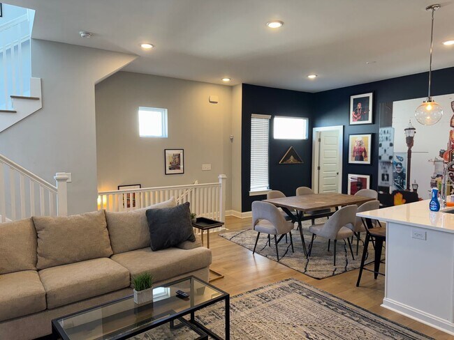 Building Photo - Great 3BR Home in the Heart of Nashville