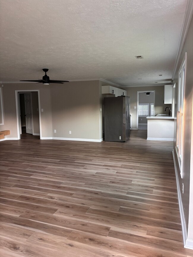 Building Photo - 5558 Quietwood Pl