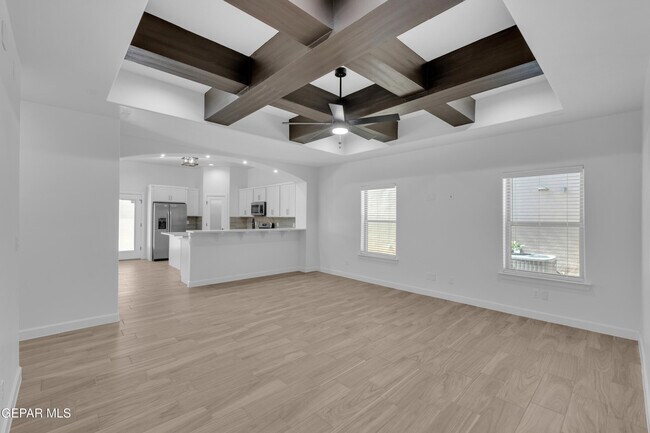 Building Photo - 781 Cedarwood Ave