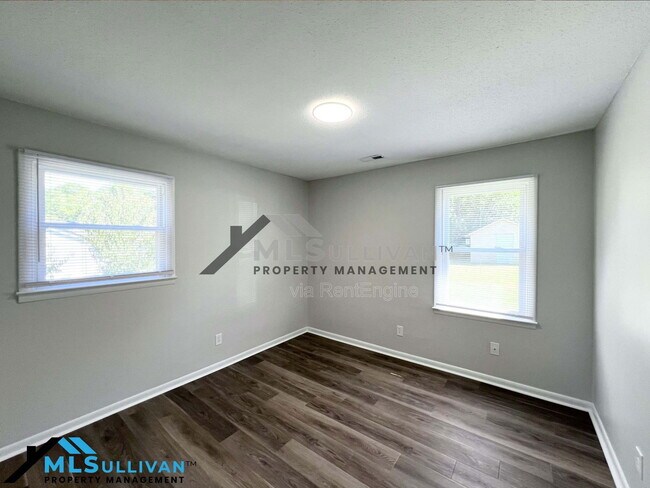 Building Photo - 200 Infinity Rd