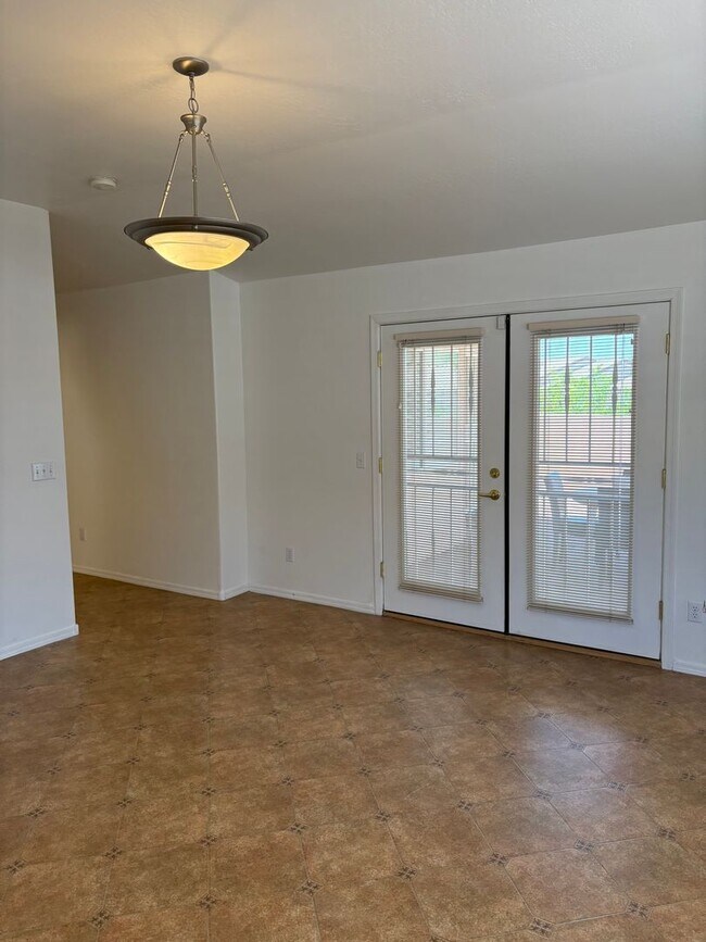 Building Photo - Unfurnished, 1 Year Minimum - Procure Only