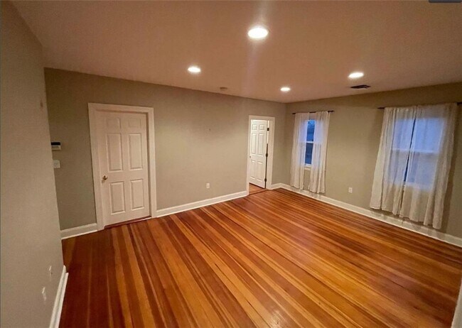 Building Photo - 230 County Rd