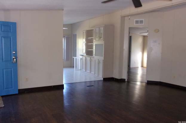 Building Photo - 1106 Indian Hollow