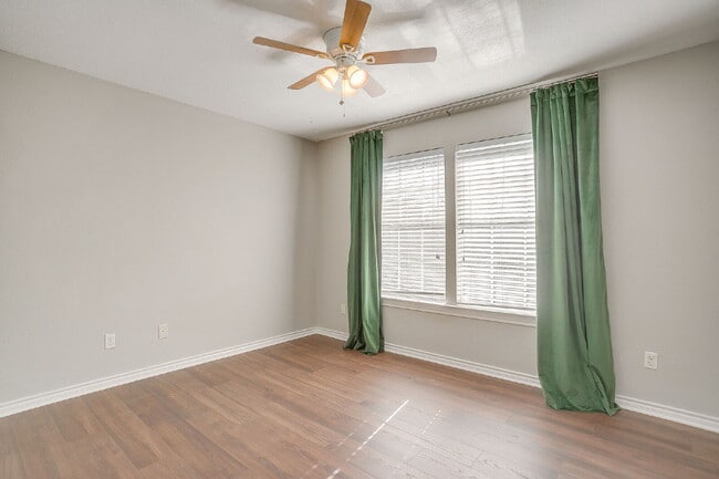 Building Photo - Beautifully Updated Home in Grapevine!