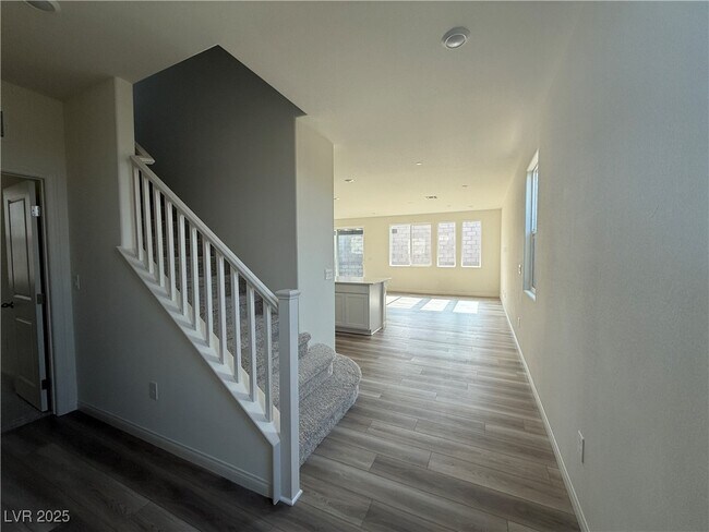 Building Photo - 9997 River Corral St