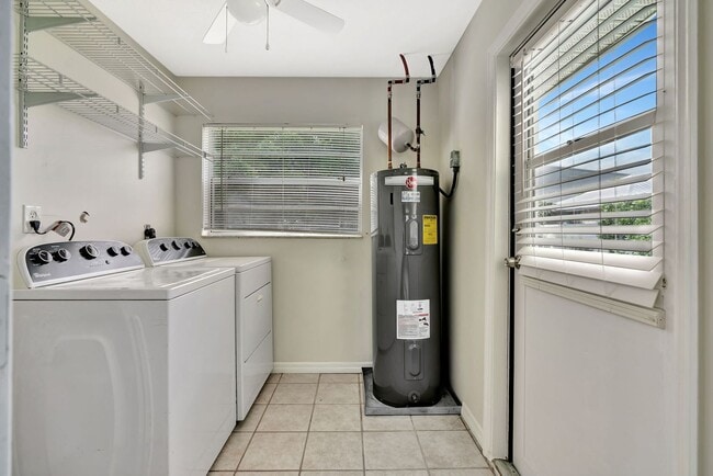 Building Photo - Beachside Bliss in Hobe Sound – Move-In Re...