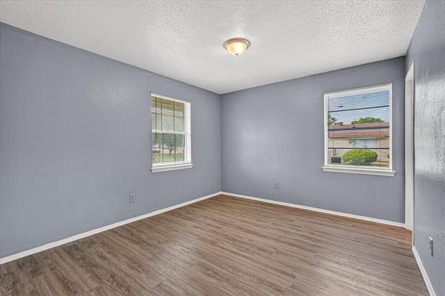 Building Photo - 1406 Yukon Dr