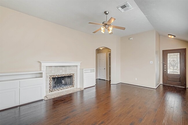 Building Photo - 4727 Wind Trace Dr