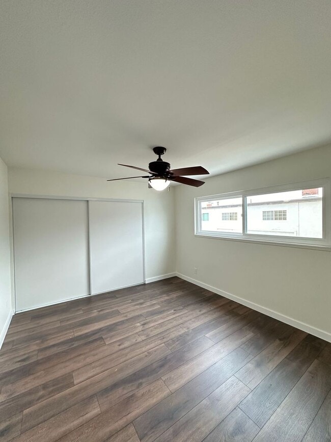 Building Photo - Anaheim 3 Bedroom 2.5 Bath Townhome - 1 Ca...