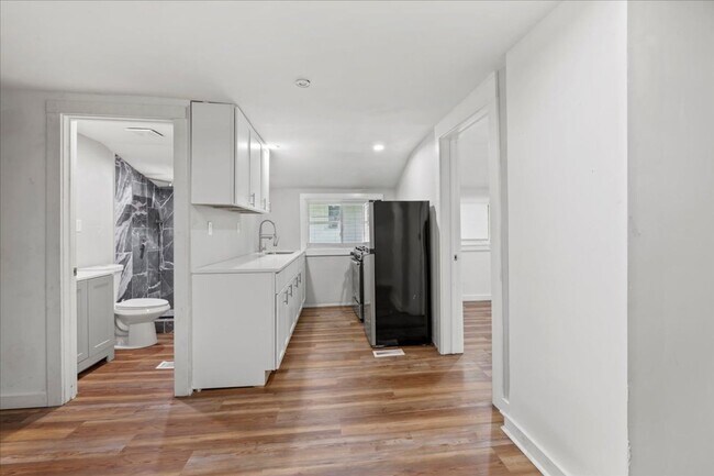 Building Photo - 1138 36th St