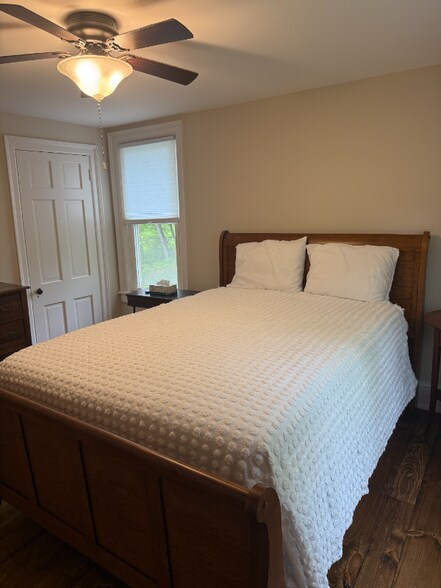 Building Photo - 193 Phoenix Mills Rd