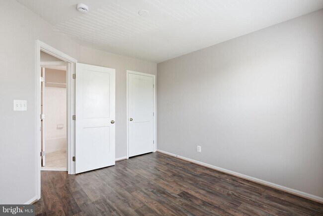 Building Photo - 22862 Cartier Terrace