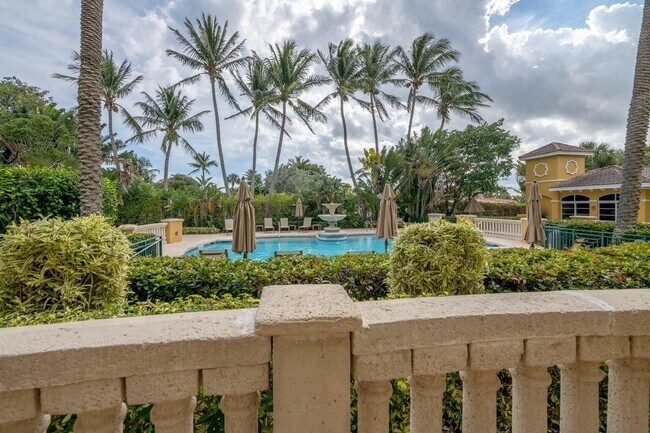 Building Photo - 1228 Hillsboro Mile