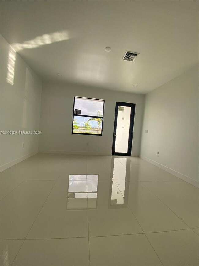 Building Photo - 1851 Wilmington St