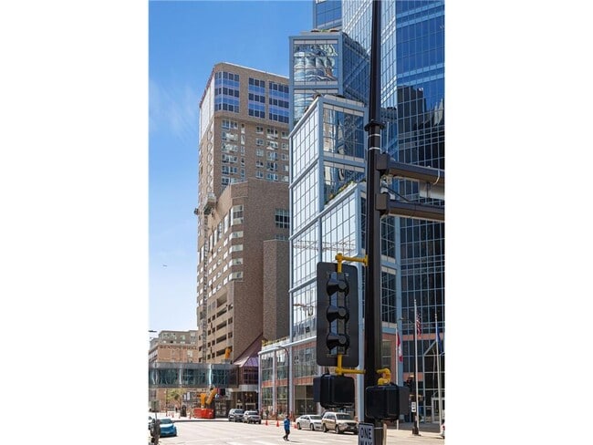 Building Photo - 431 S 7th St