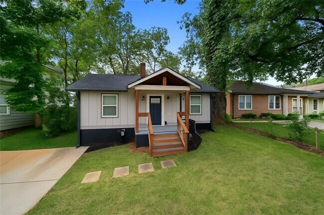 Building Photo - 883 Gaston St SW