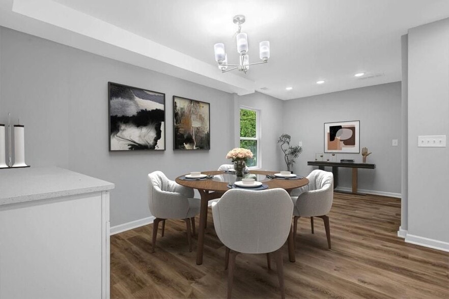 Building Photo - 1080 Westmont Rd SW