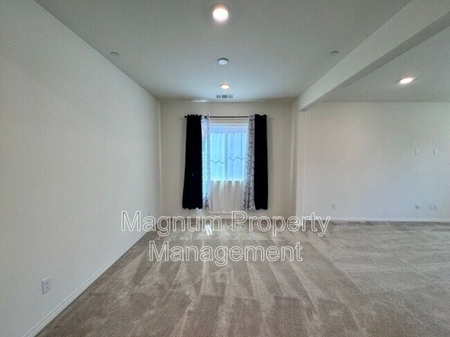 Building Photo - 29357 Caravel Dr