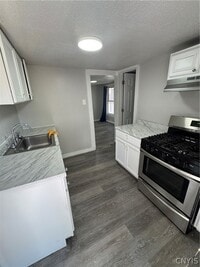 Building Photo - 108 Gold St