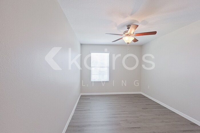 Building Photo - 8650 SW 44th Ct