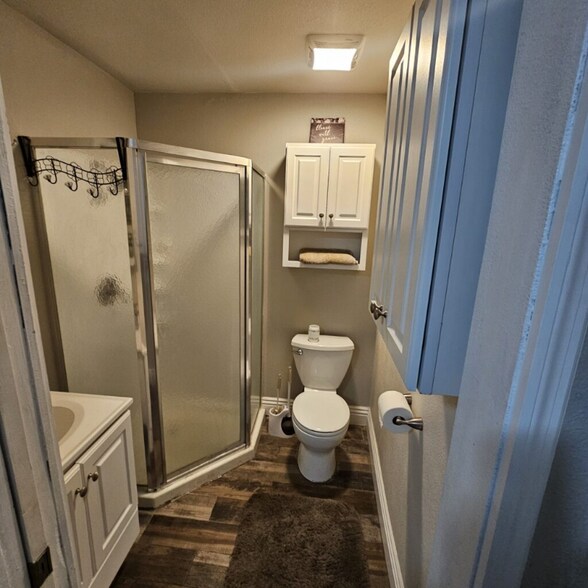 Building Photo - 12204 Hillwood Dr