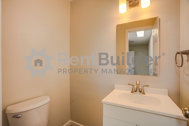 Building Photo - !!!!WOW PRICE INPROVEMENT JUST IN TIME FOR...