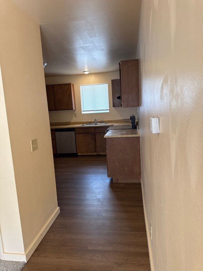 Building Photo - 256 S 1500 W