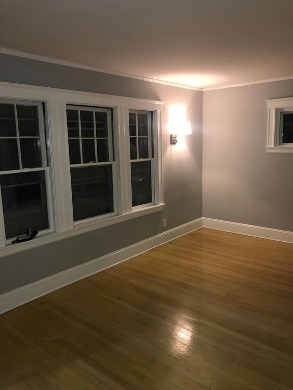 Building Photo - 92 Murdock St