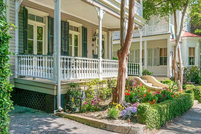 Building Photo - 6 Wentworth St