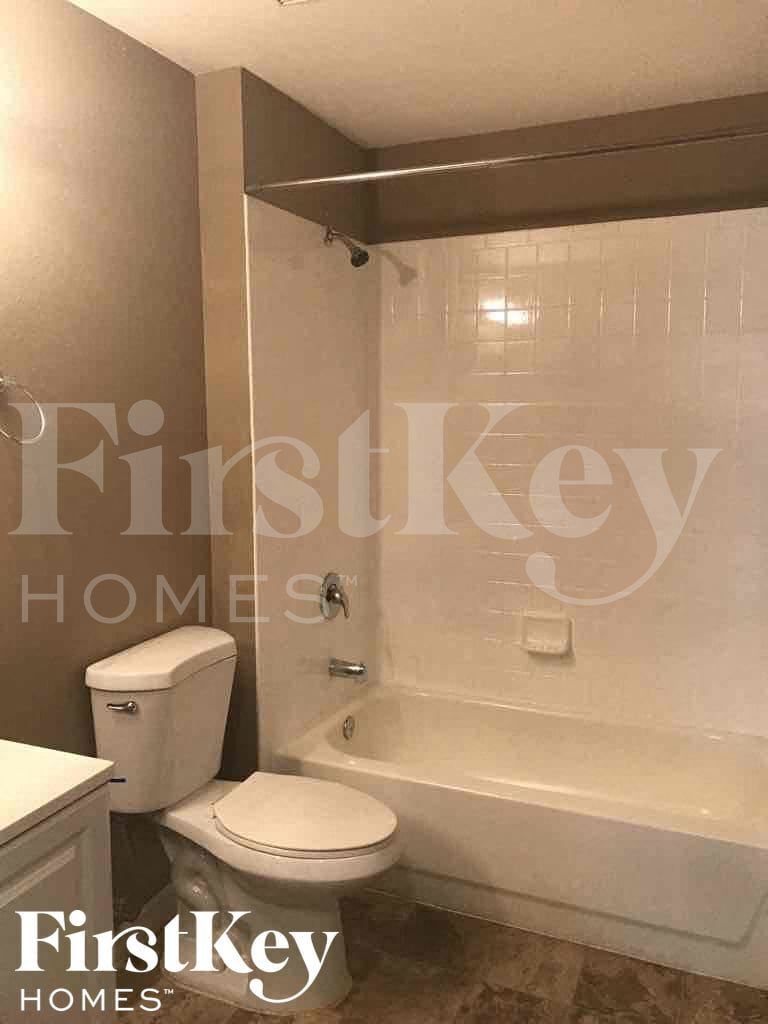 Building Photo - 455 Calhoun St