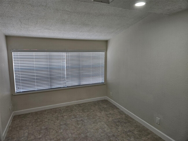 Building Photo - 4729 NW 4th Terrace