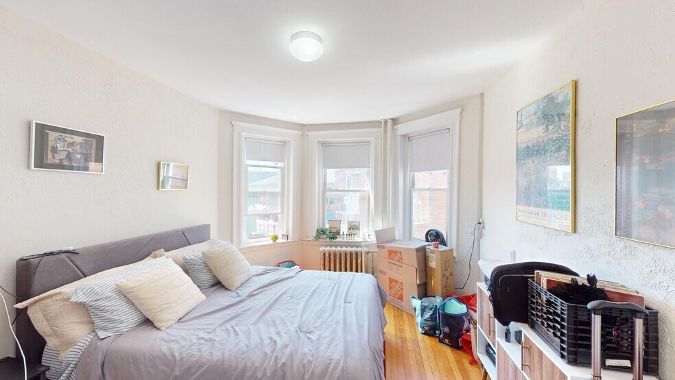 Building Photo - 1163 Boylston St