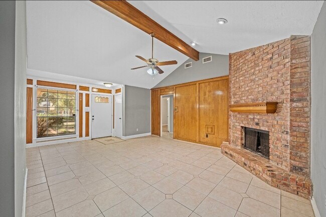 Building Photo - 22018 Silver Lode Dr