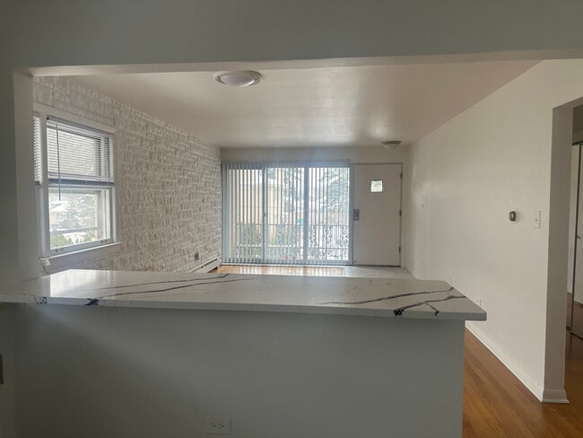 Building Photo - 1241 N La Grange Rd