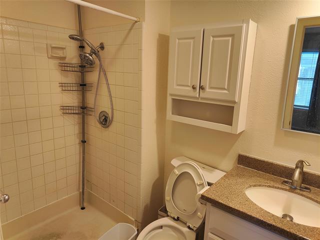 Building Photo - 2513 Crown Cir