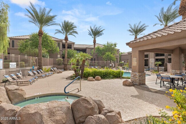 Building Photo - 11680 E Sahuaro Dr