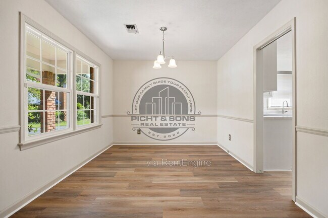 Building Photo - 3301 Lemoyne Ct