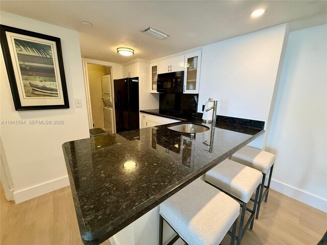 Building Photo - 770 Claughton Island Dr