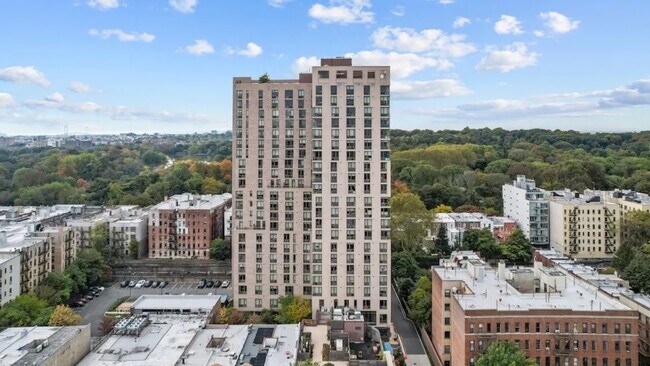 Building Photo - 626 Flatbush Ave
