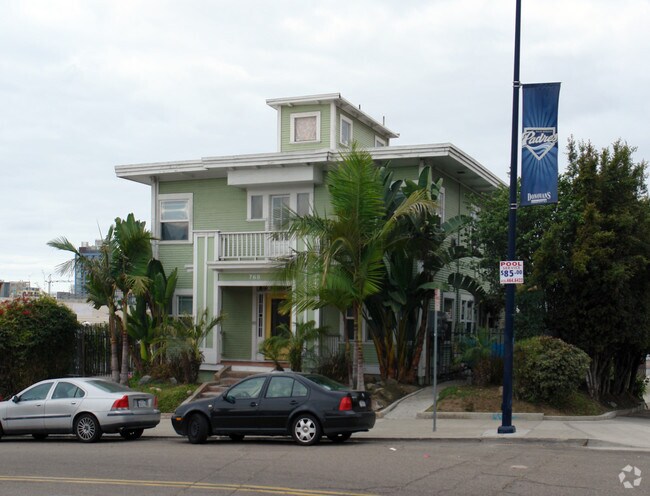 Building Photo - 768 17th St