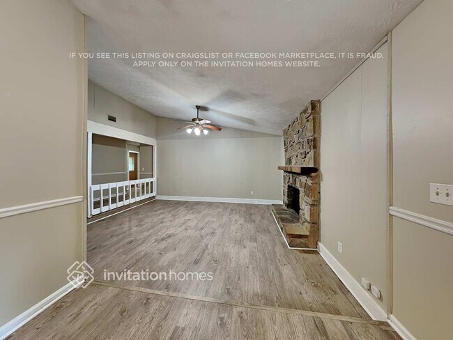 Building Photo - 5 Woodbine Point