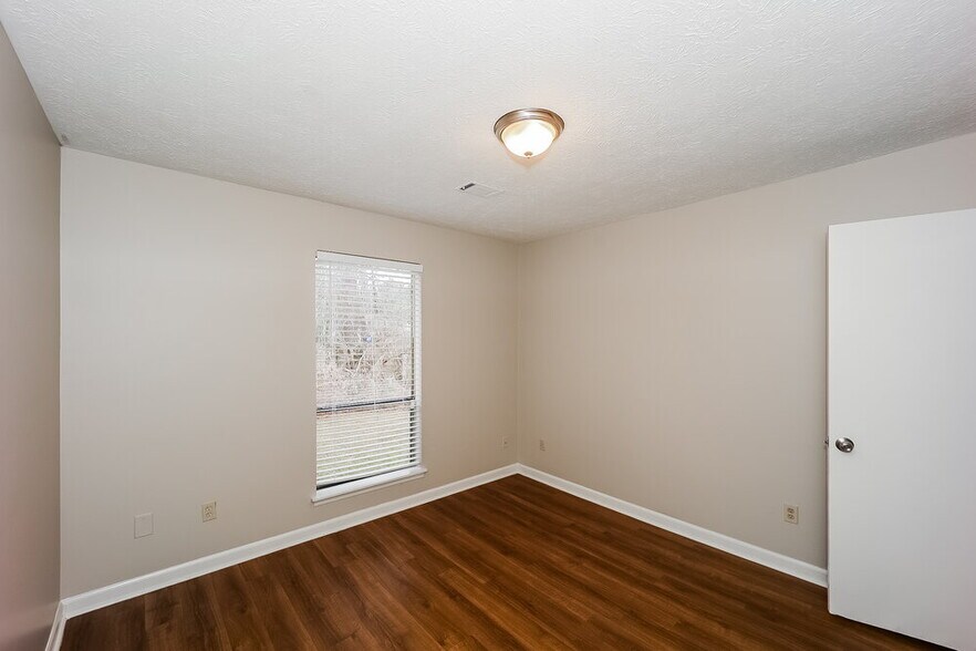 Building Photo - 8866 Wellston Ct