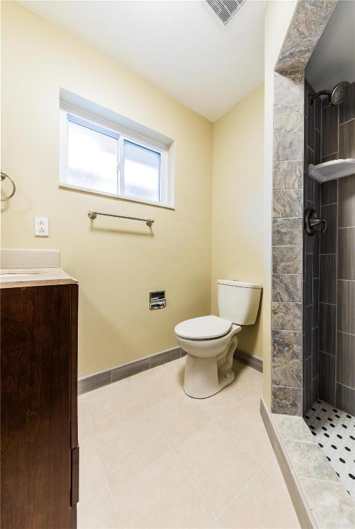 Building Photo - 18 Forsythia Ln